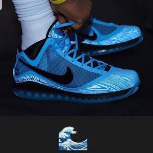 Meet your Posher, Elias